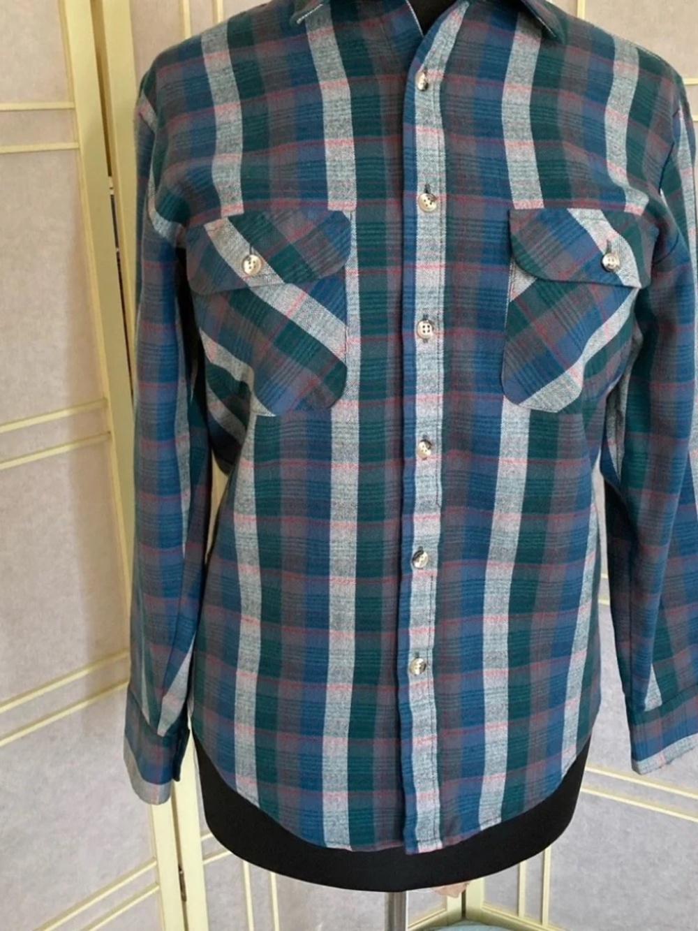 FOUR SHIRT BUNDLE - Picture 10 of 16